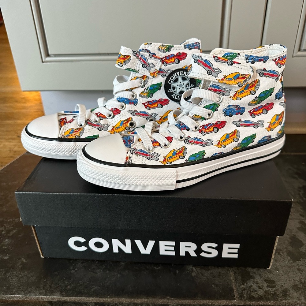 Converse boys All Star High-Tops with hot rod cars